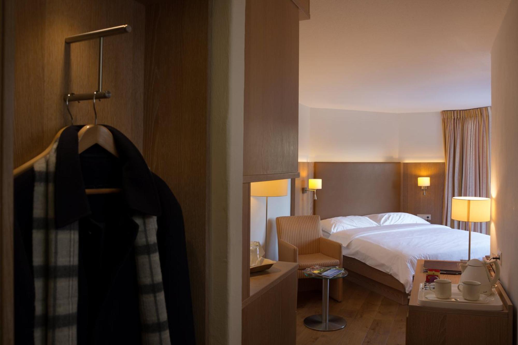 Hotel Helvetia Intergolf Crans-Montana Eksteriør bilde